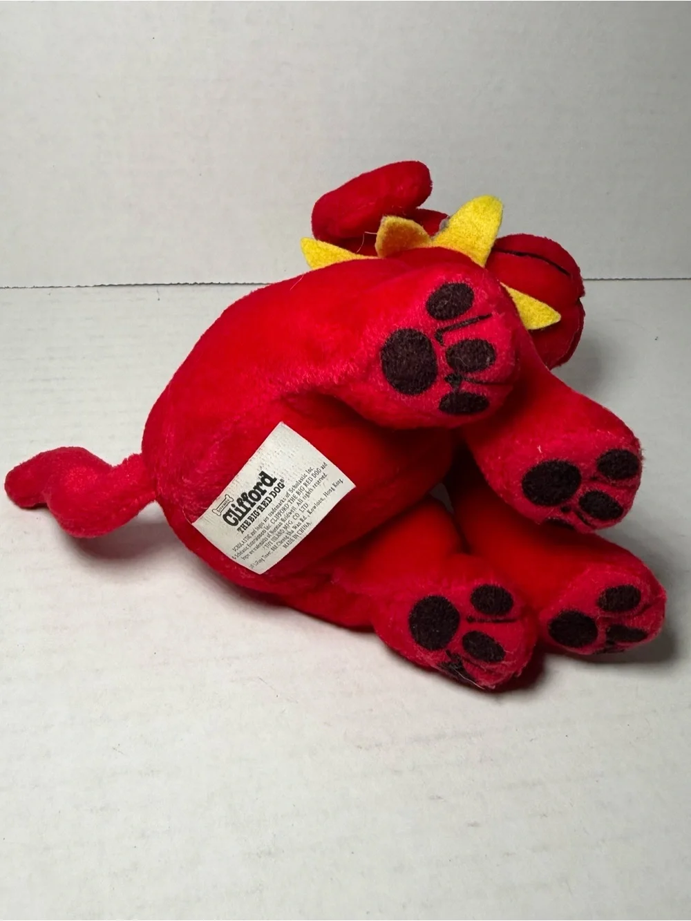 CLIFFORD THE BIG RED DOG 6